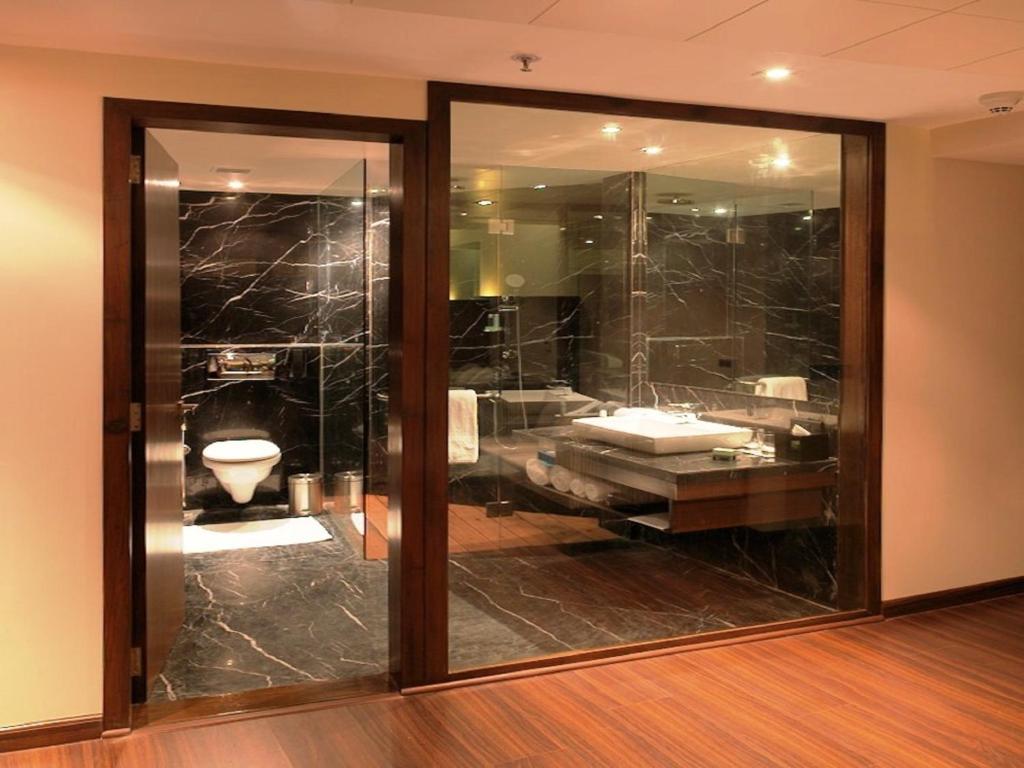 Двухместный (Двухместный номер Делюкс с 1 кроватью), Svenska Design Hotel, Electronic City, Bangalore