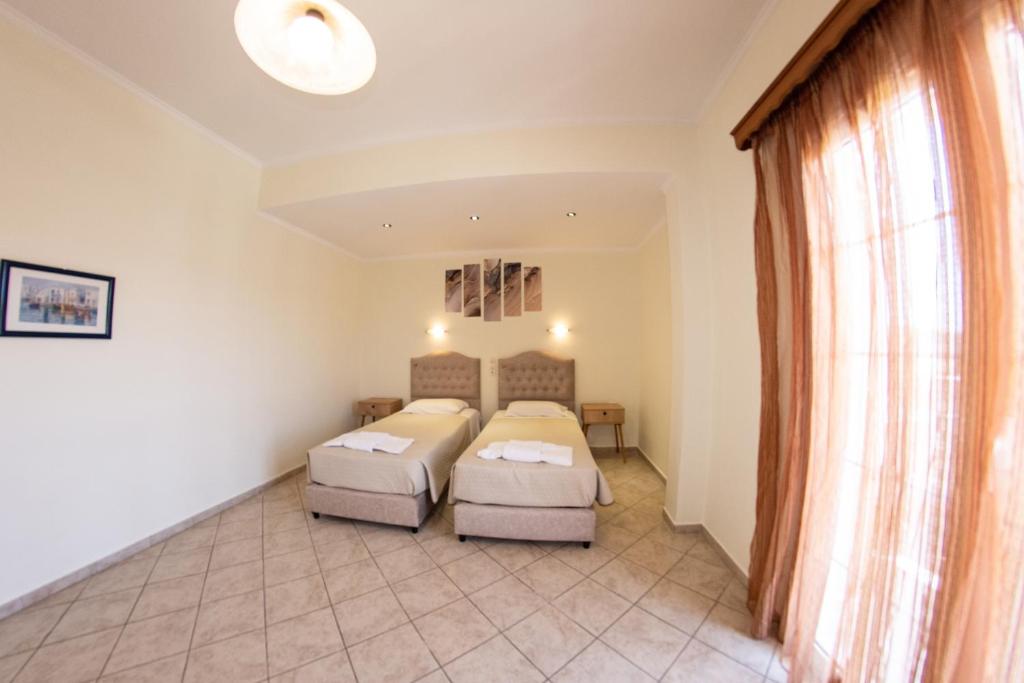 Kapetanios Apartments photo 1