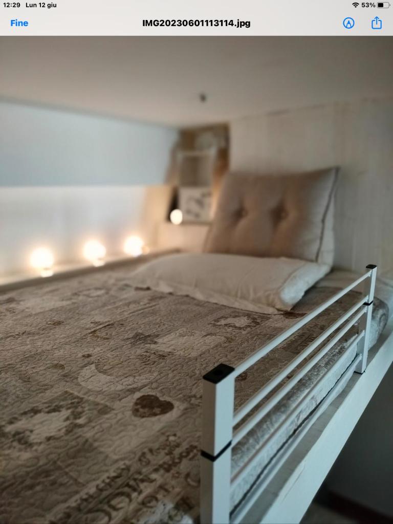 Alloggio incantevole/ bedsitting-room photo 1