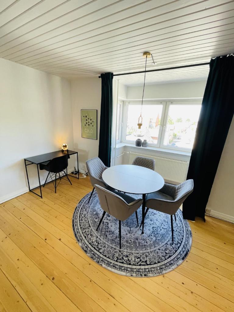 aday - Modern charming apartment in Noerresundby photo 3