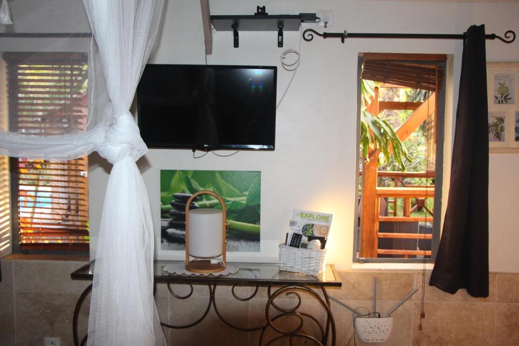 Lodge Ylang Ylang, LIANE DE JADE 974 -piscine - jacuzzi privatif photo 1
