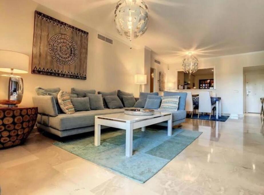 Appartement luxueux, piscine, padel et golf de Doña Julia