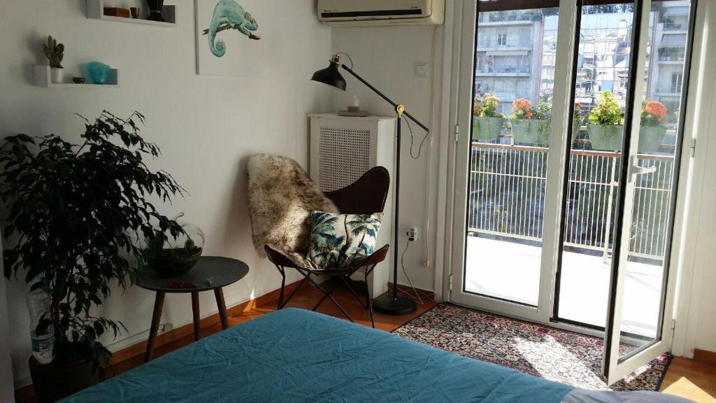 Rooms in Central Athens photo 1