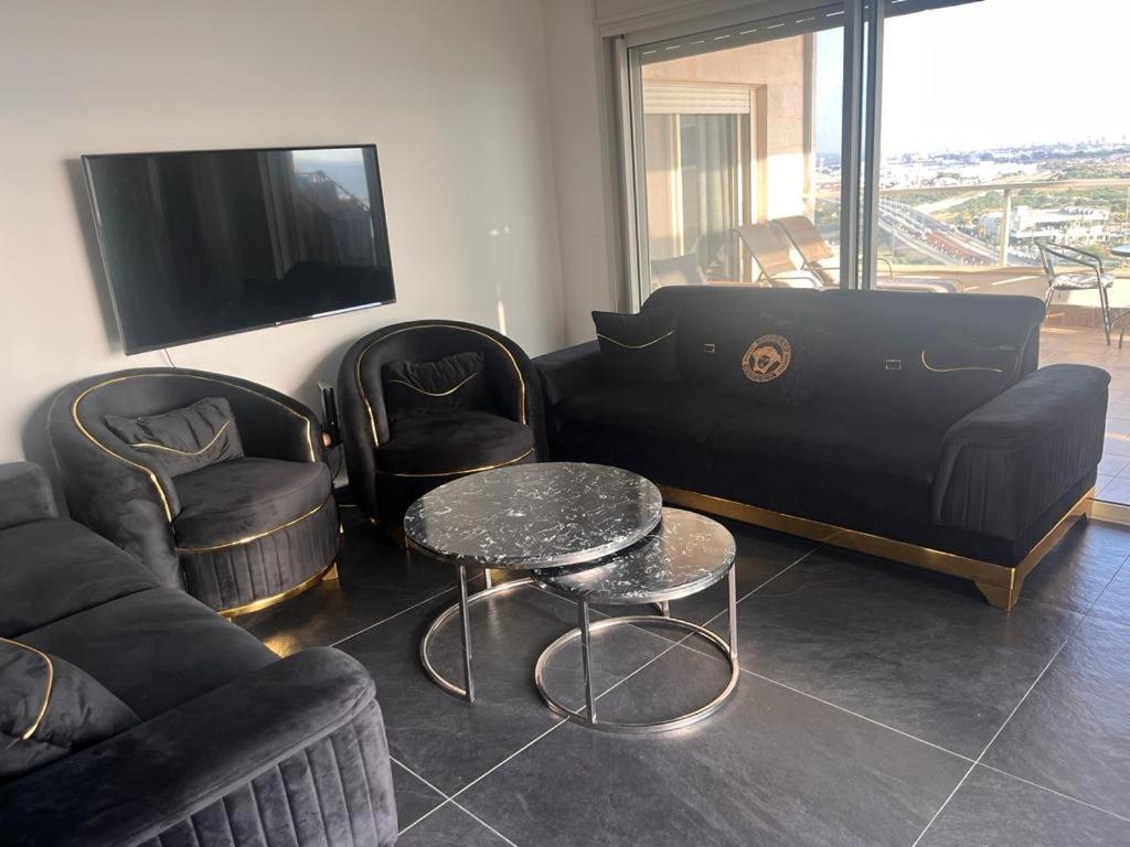 Top penthouse view akko photo 3
