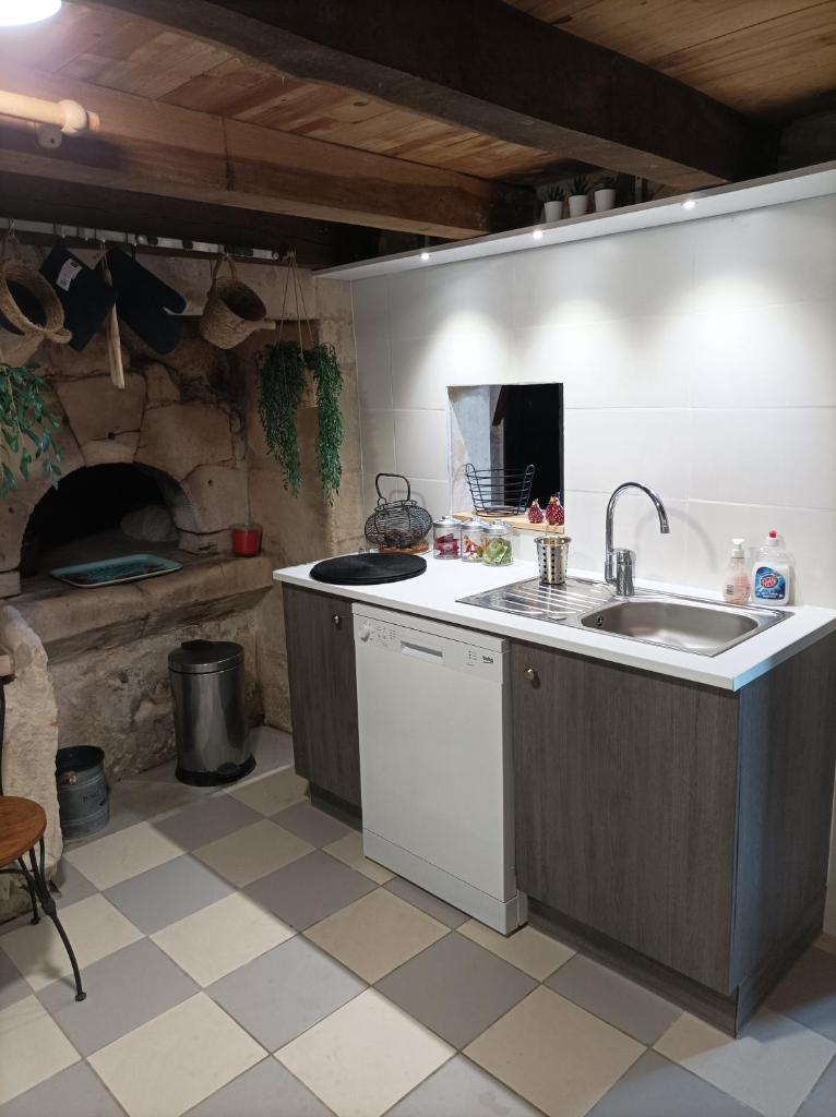 Gite des Perreyeurs - maison troglodyte avec vue sur Loire photo 4