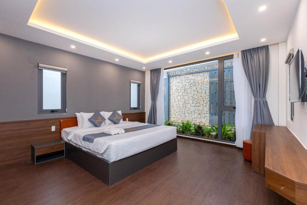 The Palm Villa 24 Luxury ( 6 Bedroom , Karaoke, Bi-da )