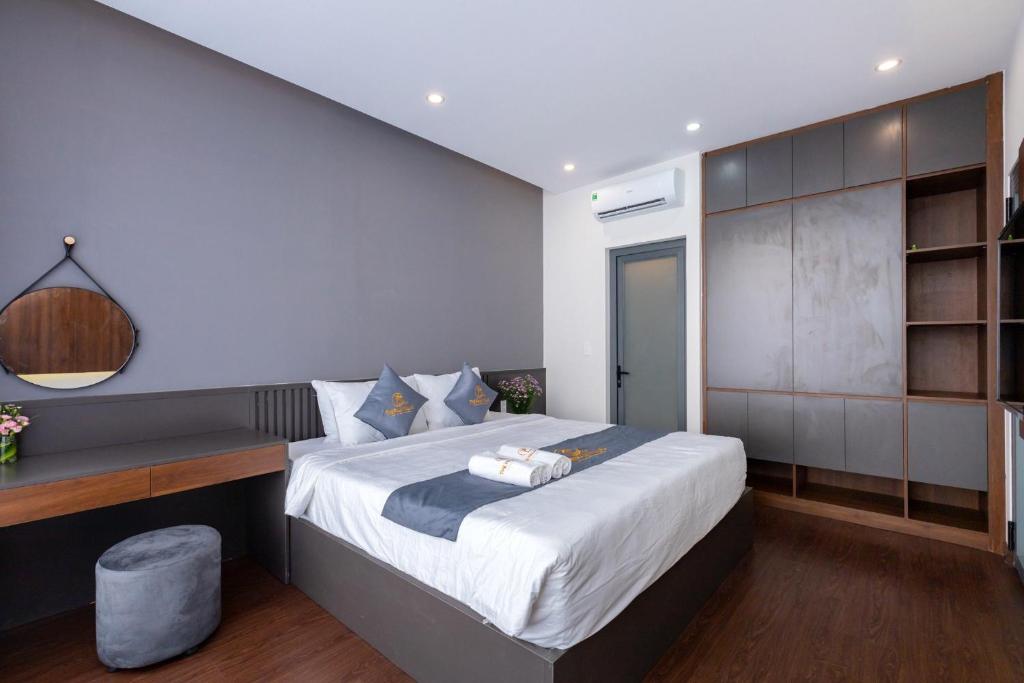 The Palm Villa 24 Luxury ( 6 Bedroom , Karaoke, Bi-da )