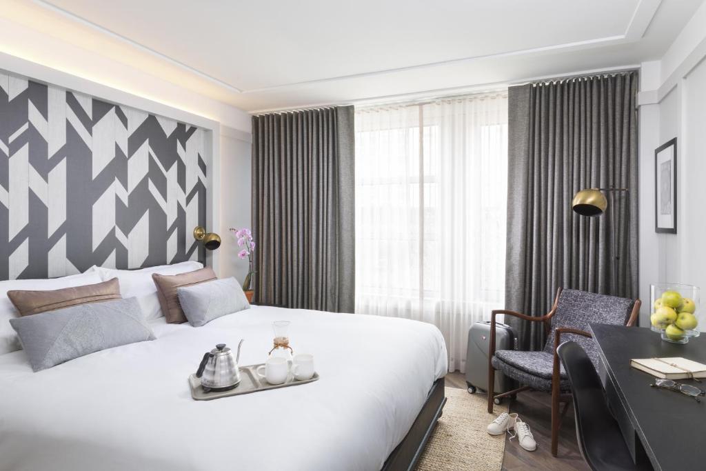 The Tillary Hotel Room Type - Queen Room