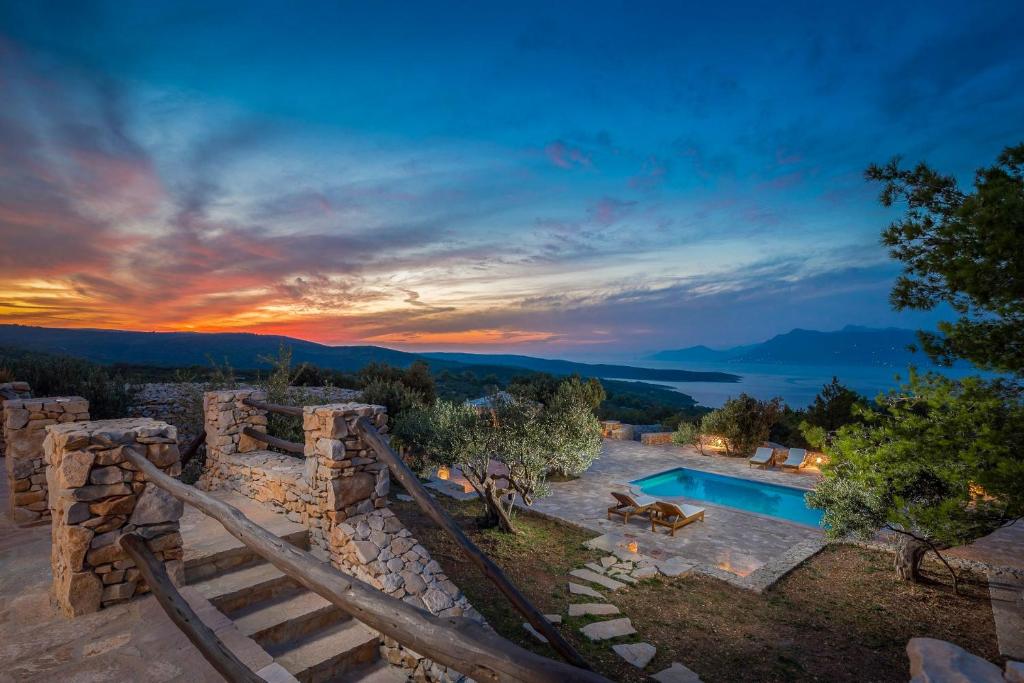 Villa Viva Brac - Pool - Meerblick photo 1
