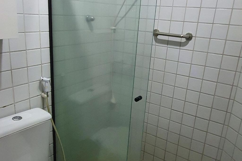 Apt 2 quartos com varanda próximo Praça Casa Forte o bairro mais agradável do Recife ARN901 photo 4