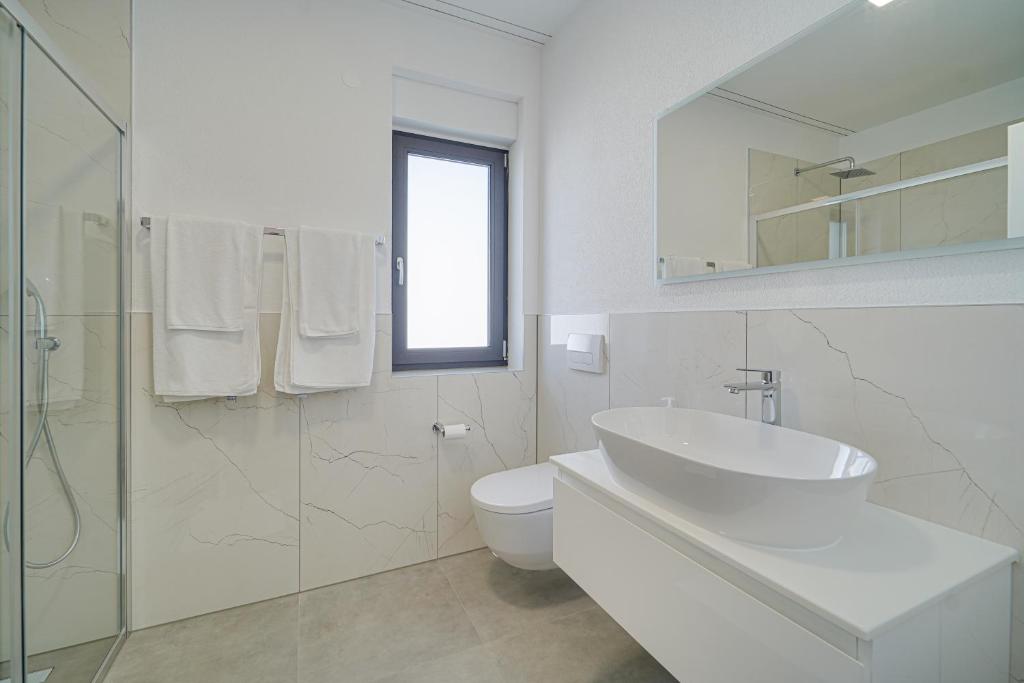 Funtana Villas an der 1 Reihe vom Meer photo 1