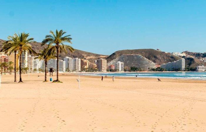 Apartamento de lujo en Cullera con Aire Acondicionado y posibilidad de Parking