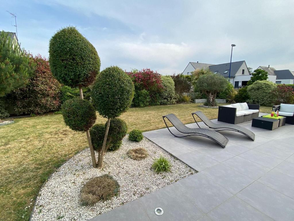 Comfortable holiday villa in a quiet location in Bénodet photo 1