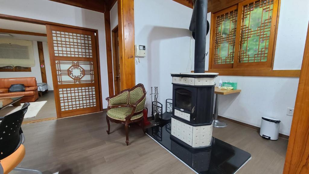 Ever Healing House photo 1