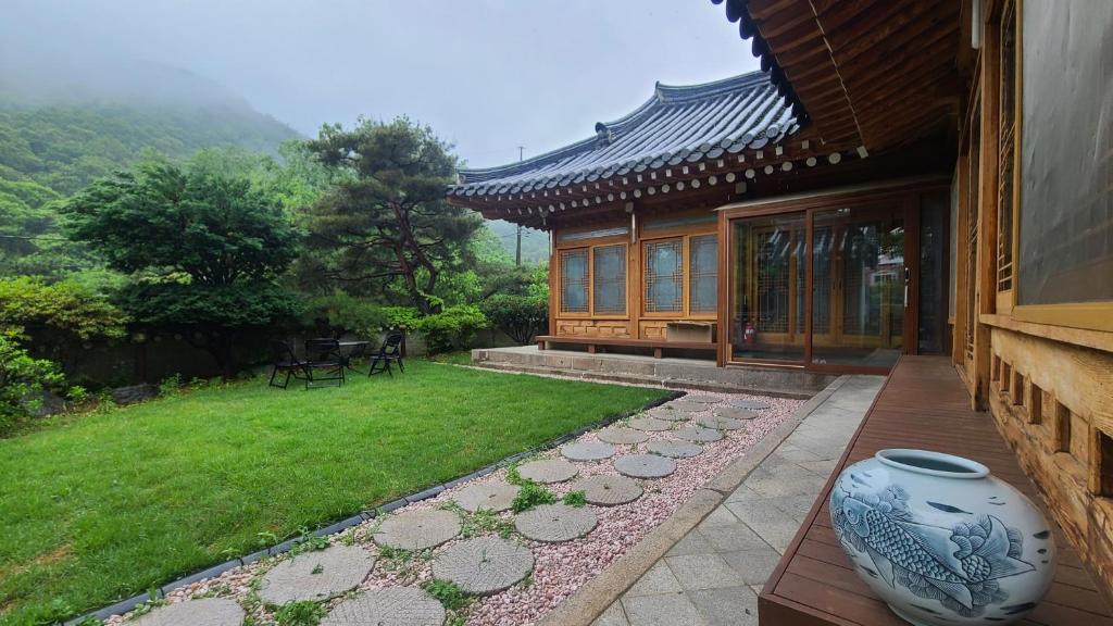 Ever Healing House photo 4