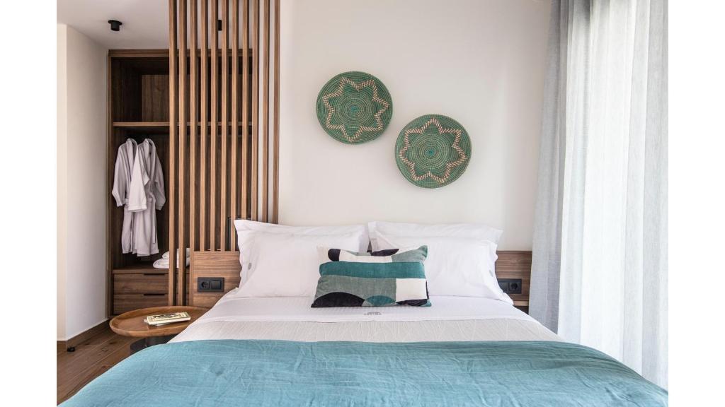Salina SPA Villas - with PRIVATE HEATED ECO-POOL, SAUNA & JACCUZI HOT TUB photo 4
