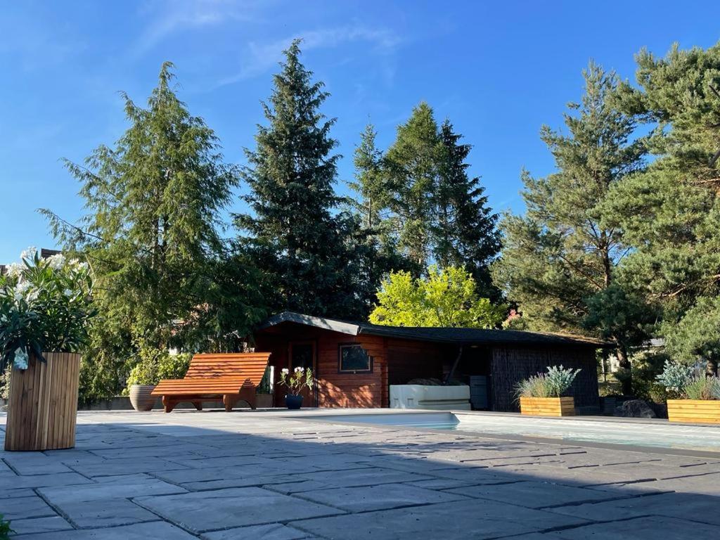 Einzigartiges Haus mit Pool großem Garten und Kamin photo 4