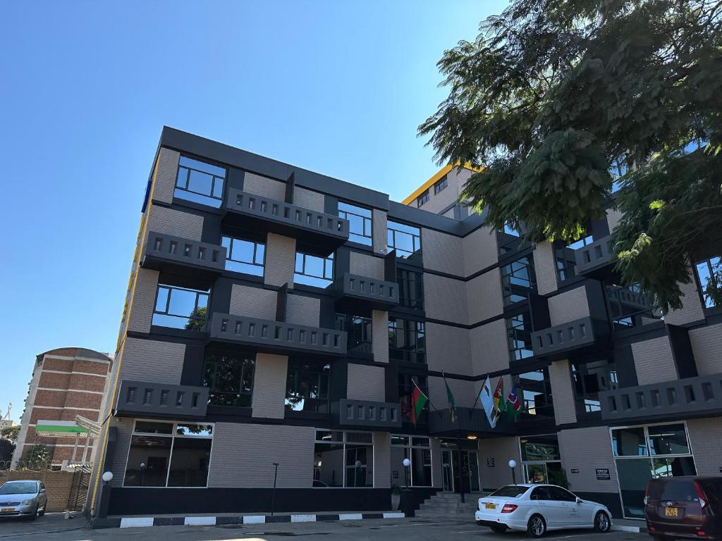 N1 Hotel Samora Machel Harare photo 2