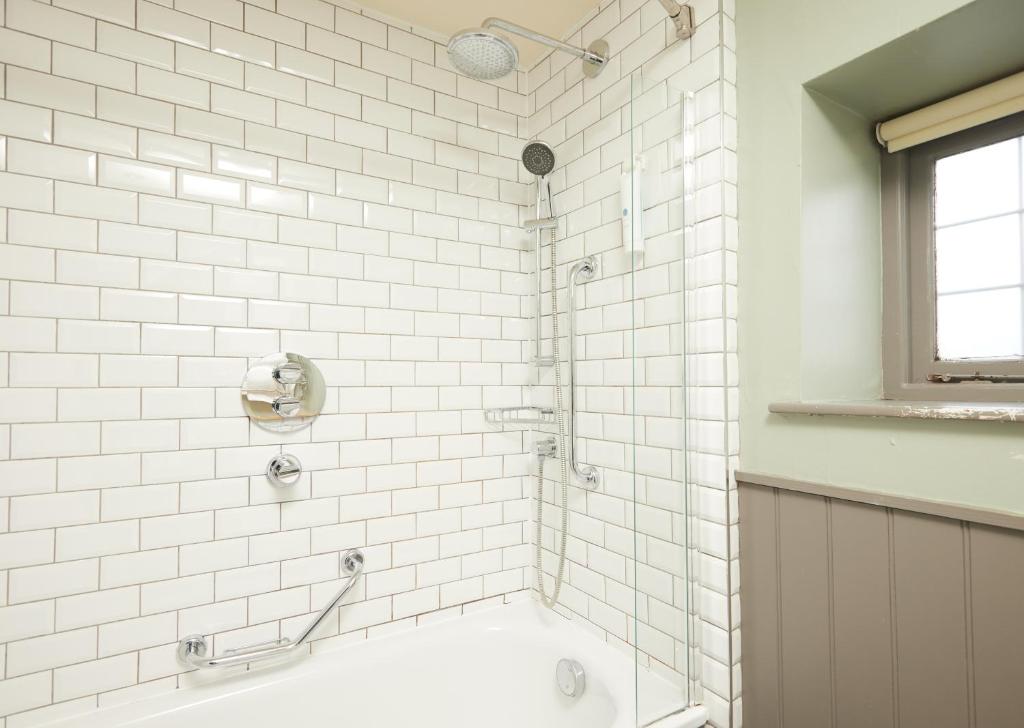 Red Lion Hotel by Greene King Inns Room Type - Double Room