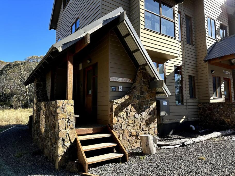 Cape Cod Chalet, alpine-getaways photo 1