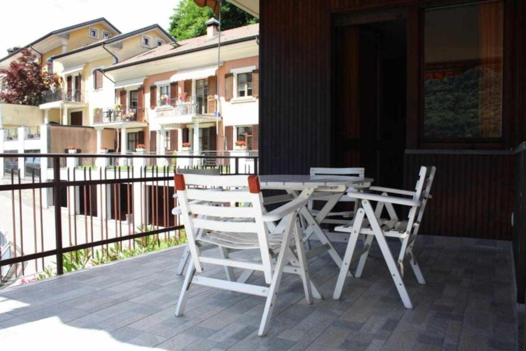 Bluelake Apartament 1 Omegna photo 3