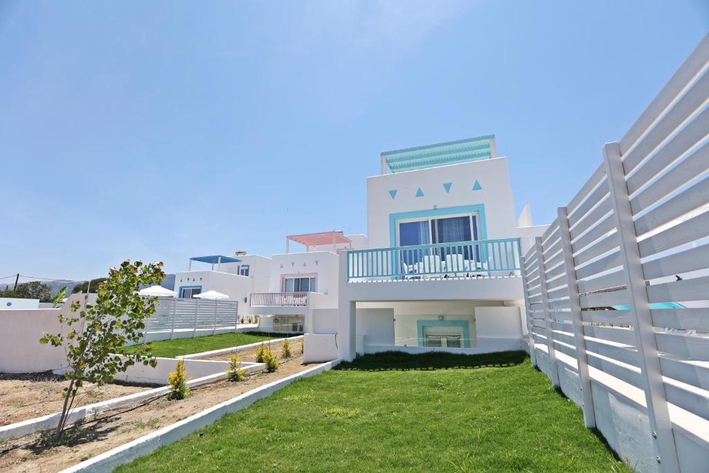 Xenos Villa 5 with a Private pool near the sea photo 3