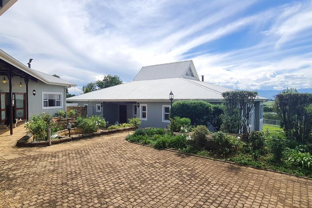 25 Hazyview Drakensburg Mountain Views photo 1