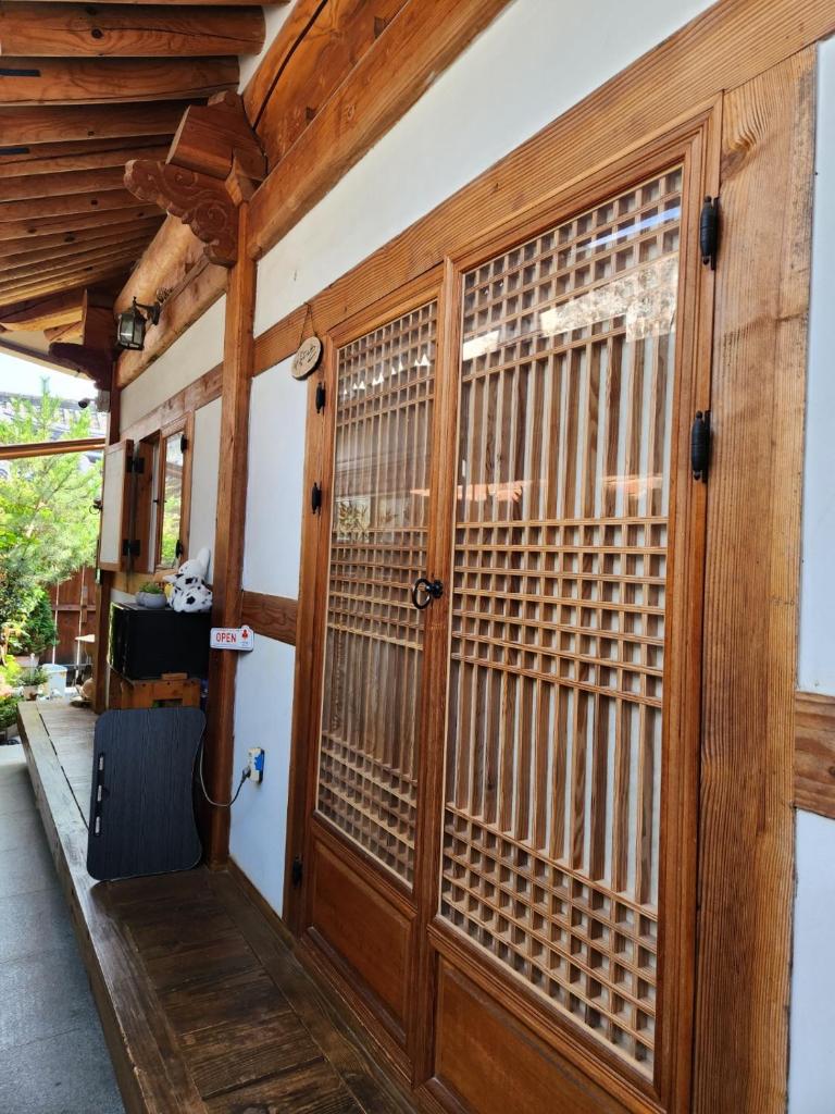 Beautiful House photo 4