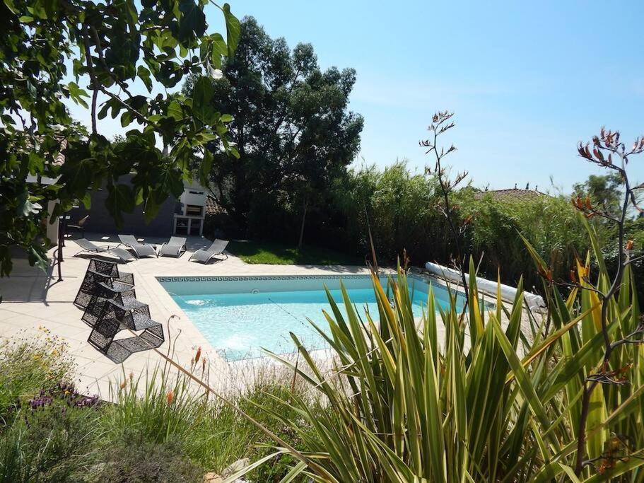 Villa avec piscine, salle de jeux photo 4