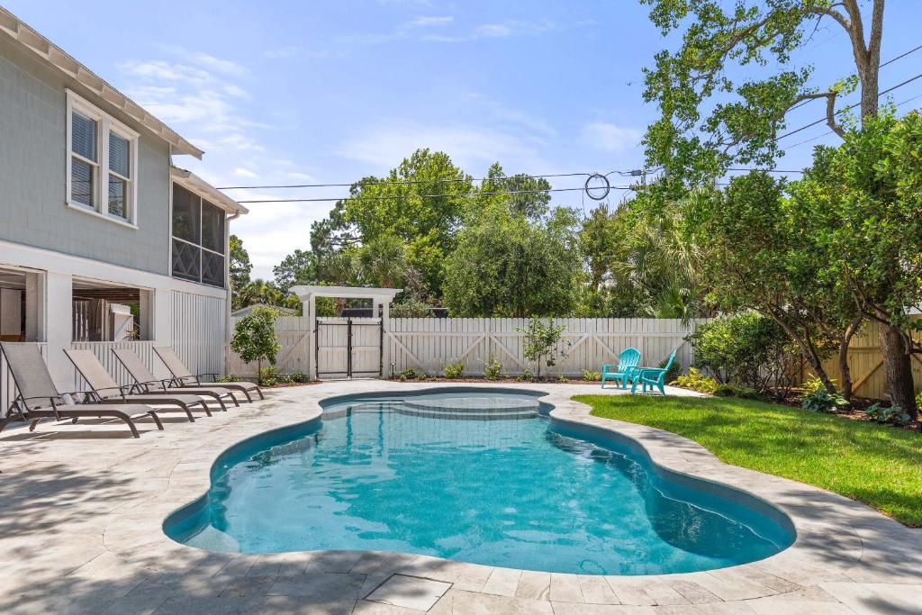 Butler Beach Cottage image
