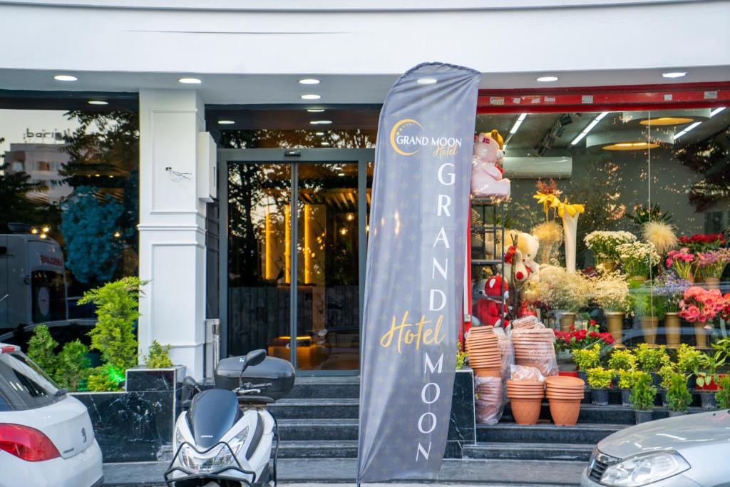 GRAND MOON HOTEL photo 2