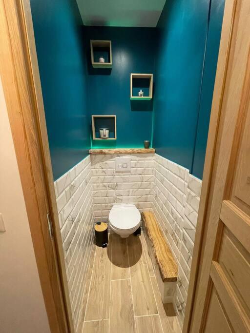 Suite d'amour et détente jacuzzi, sauna et massage photo 4