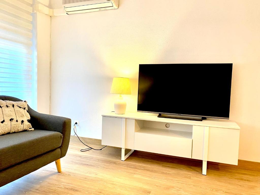 Apartamento con 3 habitaciones, terraza y jardin comunitario con piscina en Sant Antoni de Calonge photo 3