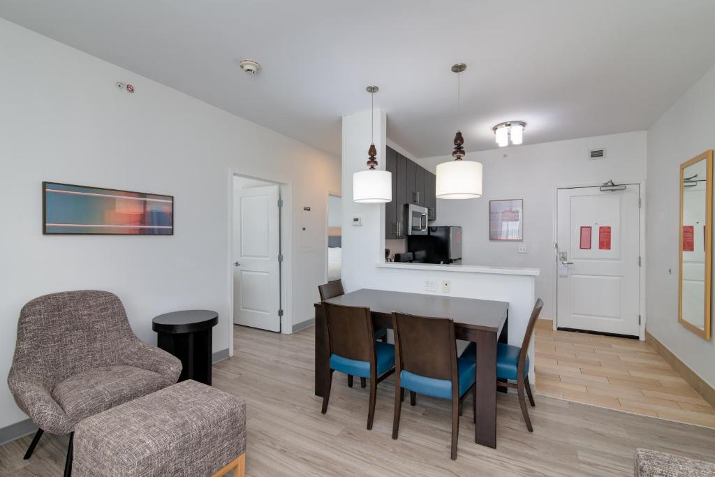 TownePlace Suites by Marriott Dallas McKinney photo 4