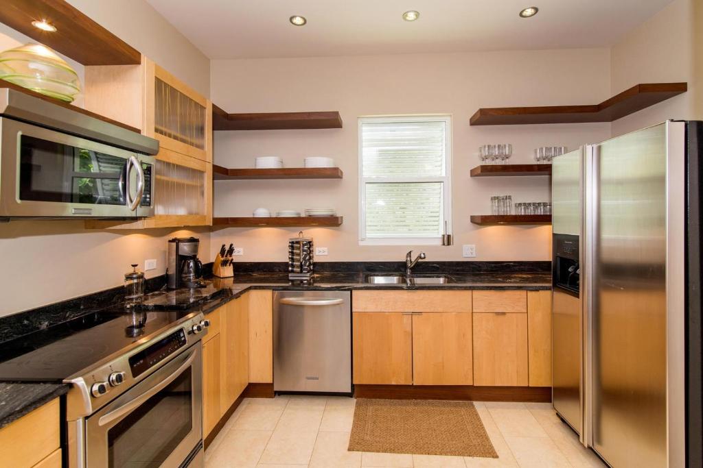 Pomegranate Cottage by Grand Cayman Villas & Condos photo 4