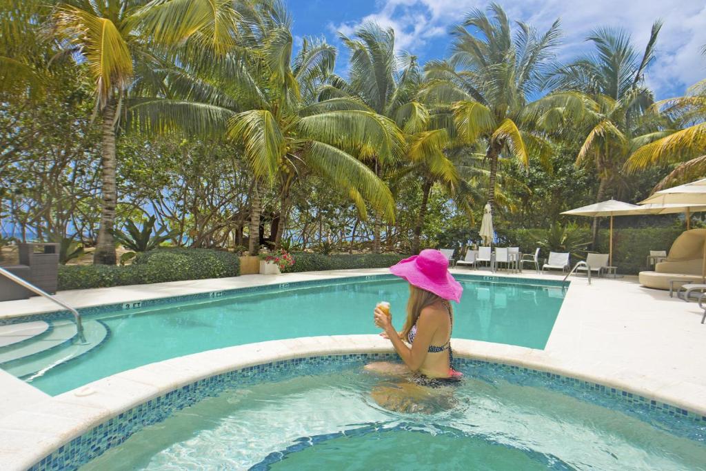 Sea Orchard Retreat by Grand Cayman Villas & Condos photo 4