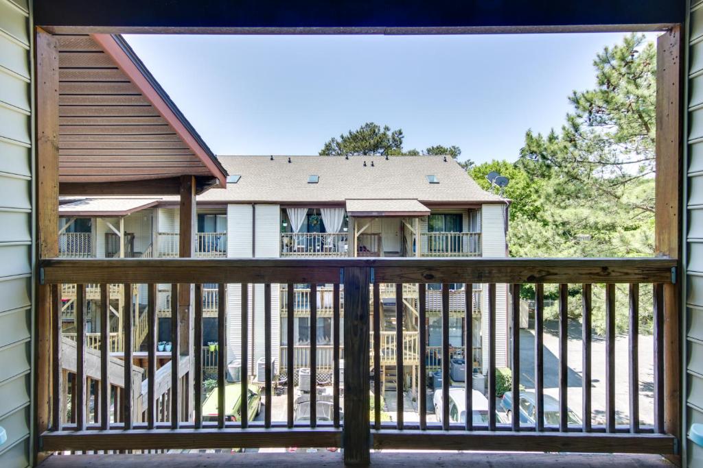 Ocean City Condo with Balcony -Âhalf Mile From Beach photo 3