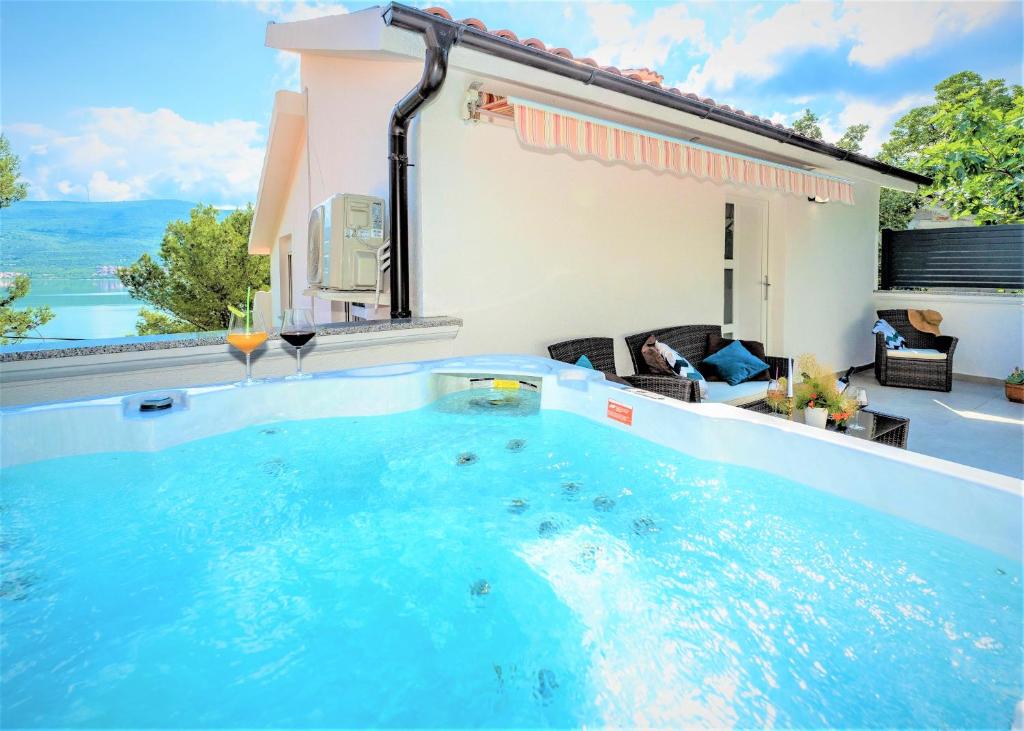 Holiday house VILLA ROSE *** on the beach photo 1