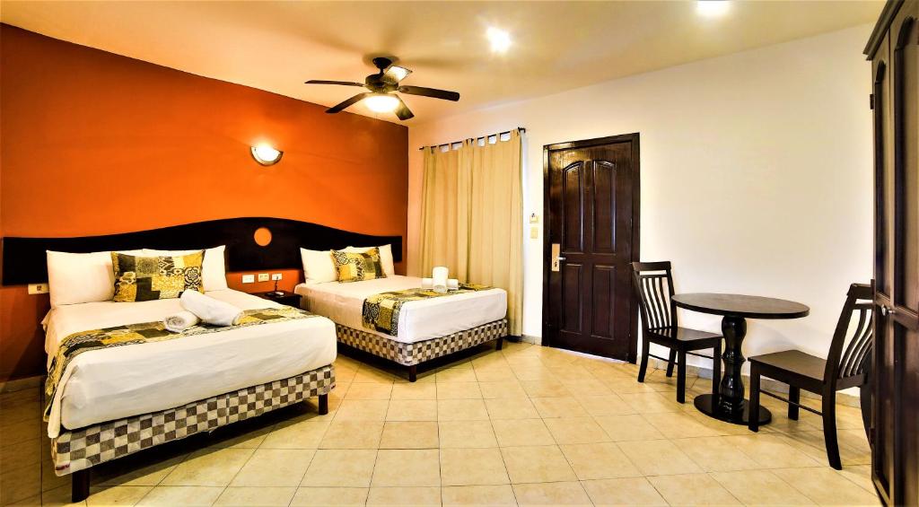 Hotel Colonial Playa del Carmen photo 2