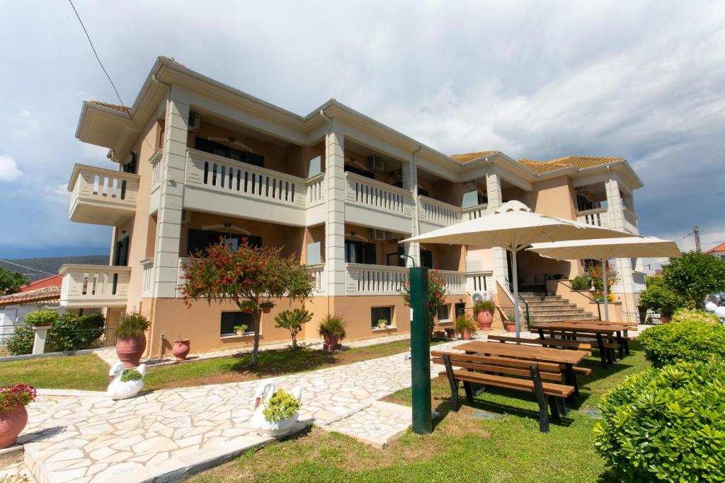 Lady Elena Hotel photo 1