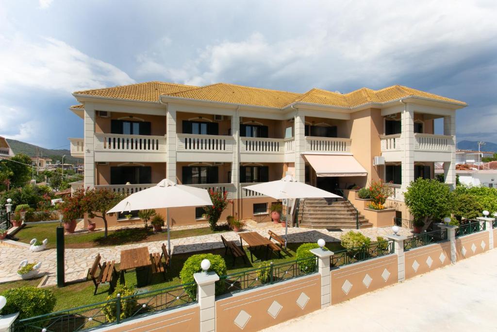 Lady Elena Hotel photo 4