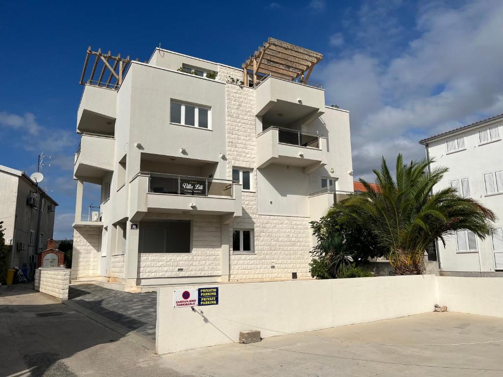 Villa LILI