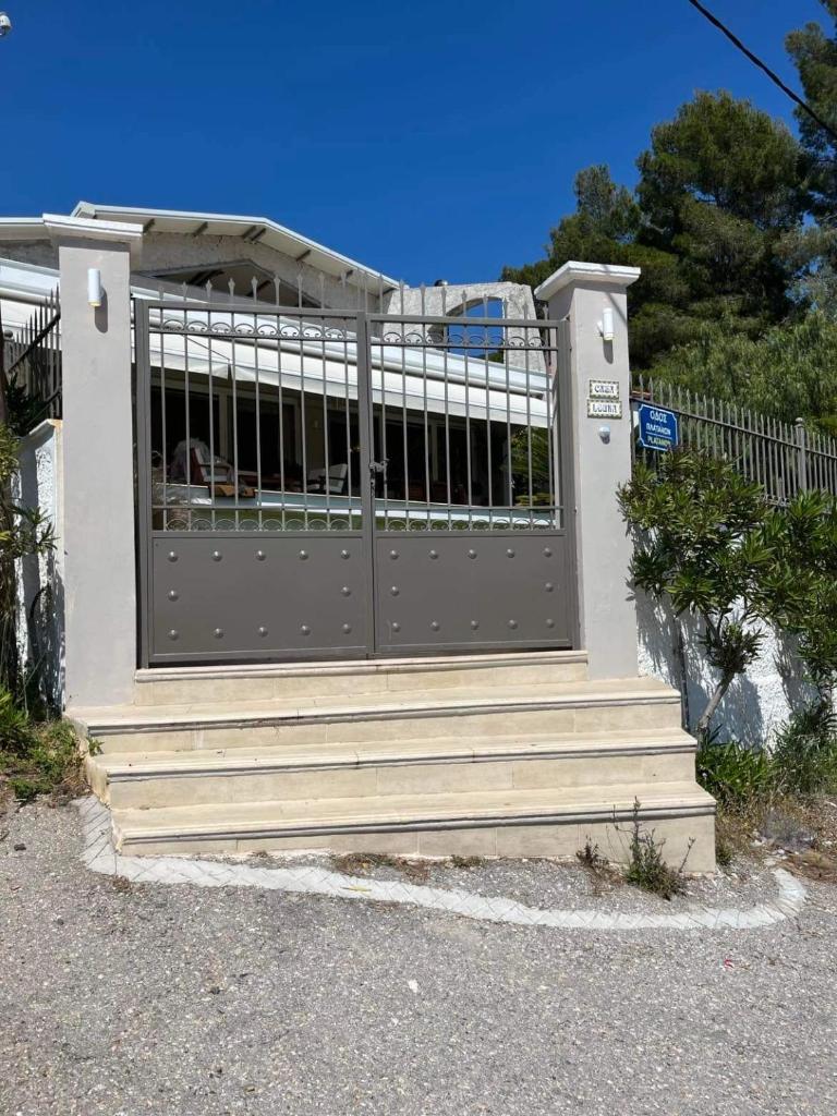 CASA LOUKAS photo 2