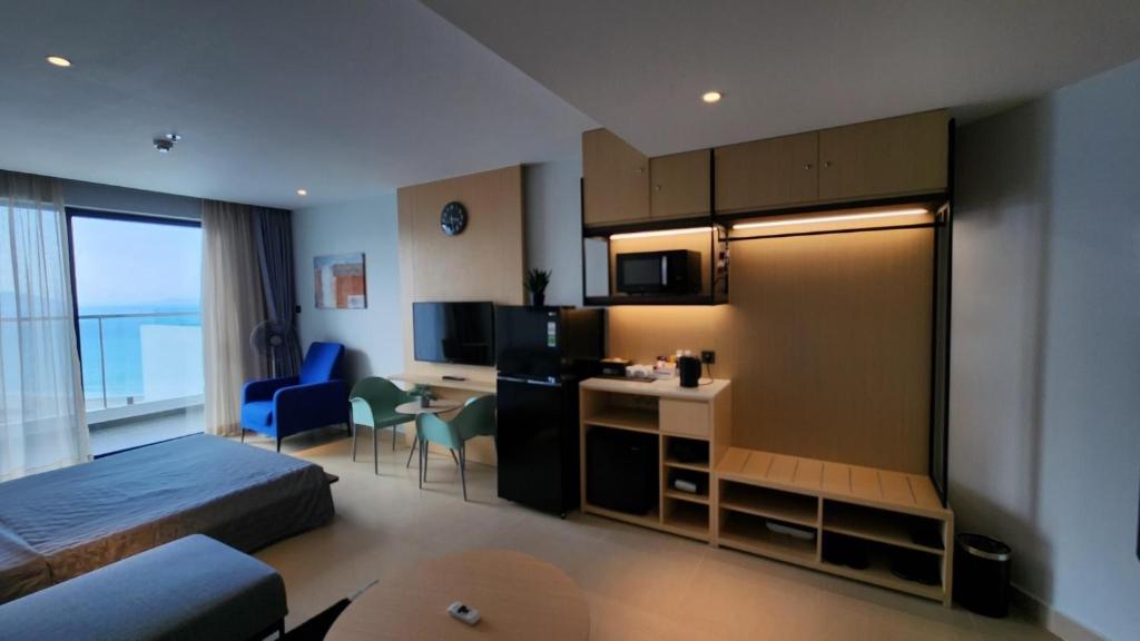 The Arena Cam Ranh resort's full Service Apartment 5*