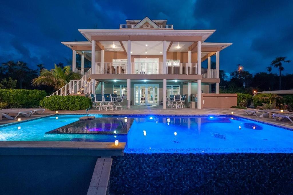 Our Cayman Cottage by Grand Cayman Villas & Condos photo 3
