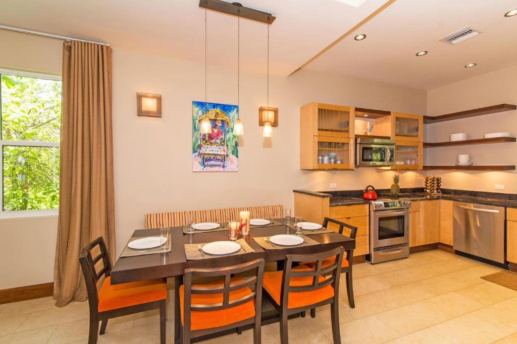 Mango Cottage by Grand Cayman Villas & Condos photo 3