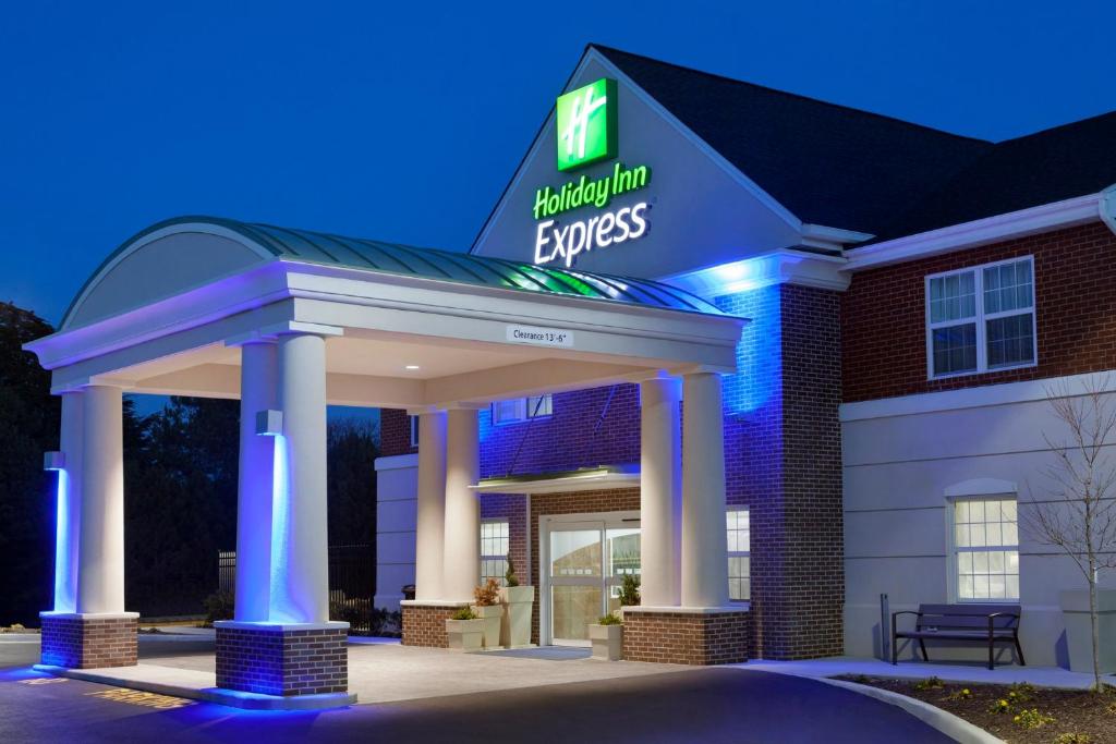 Holiday Inn Express Williamsburg North, an IHG Hotel image