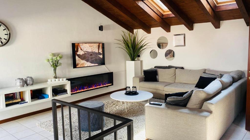 CasaCamelia 35, 3 BDRM with view Lake Como photo 3
