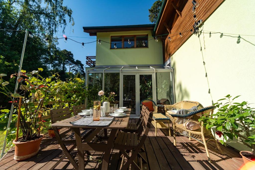 Your Seaside Villa in Jurmala - Tap to explore photos