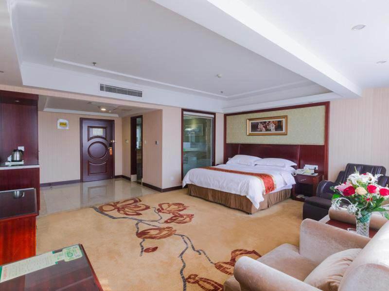 Vienna International Hotel Yangzhou outlets Plaza Heyuan photo 3